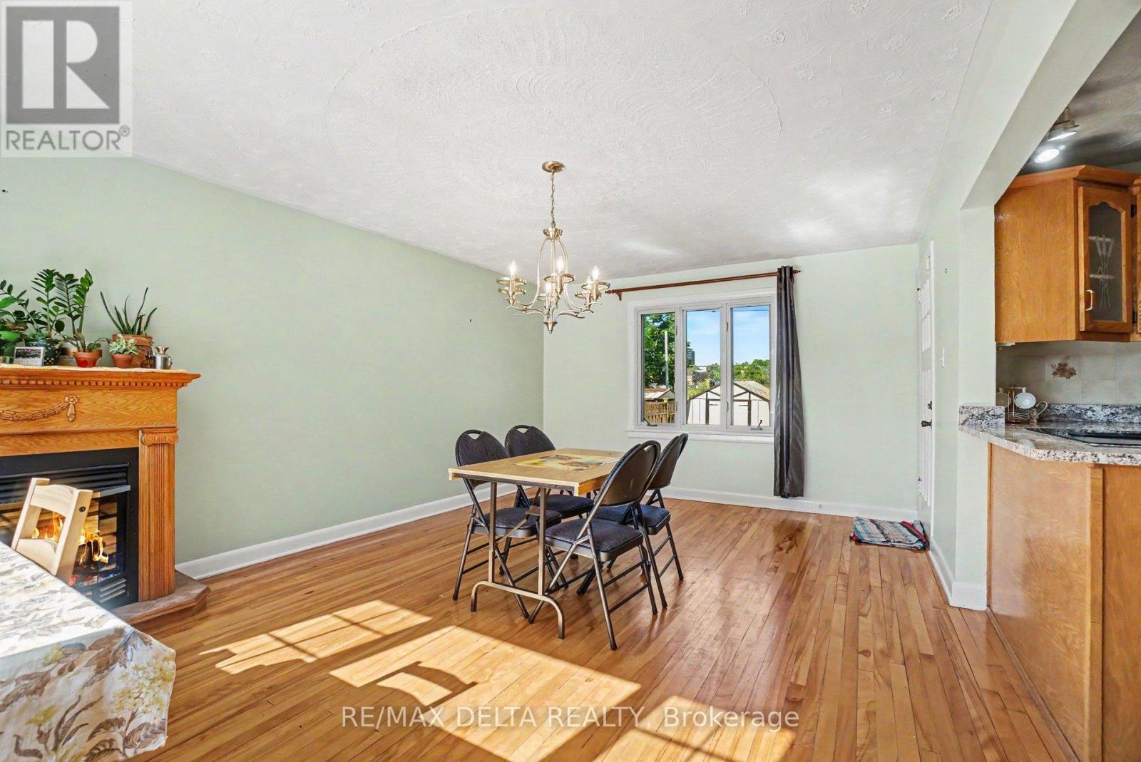 352 LACASSE AVENUE - 10