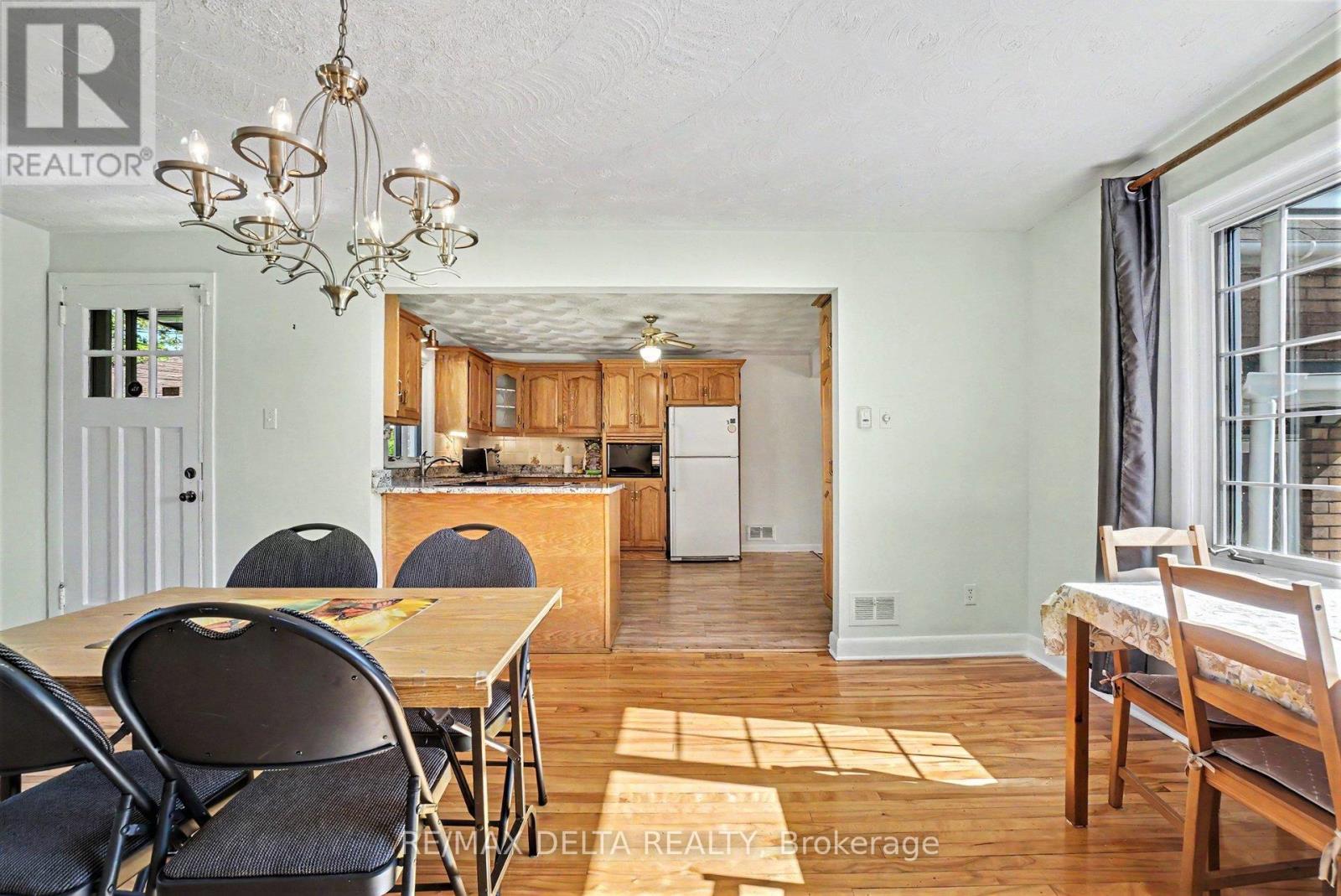 352 LACASSE AVENUE - 11