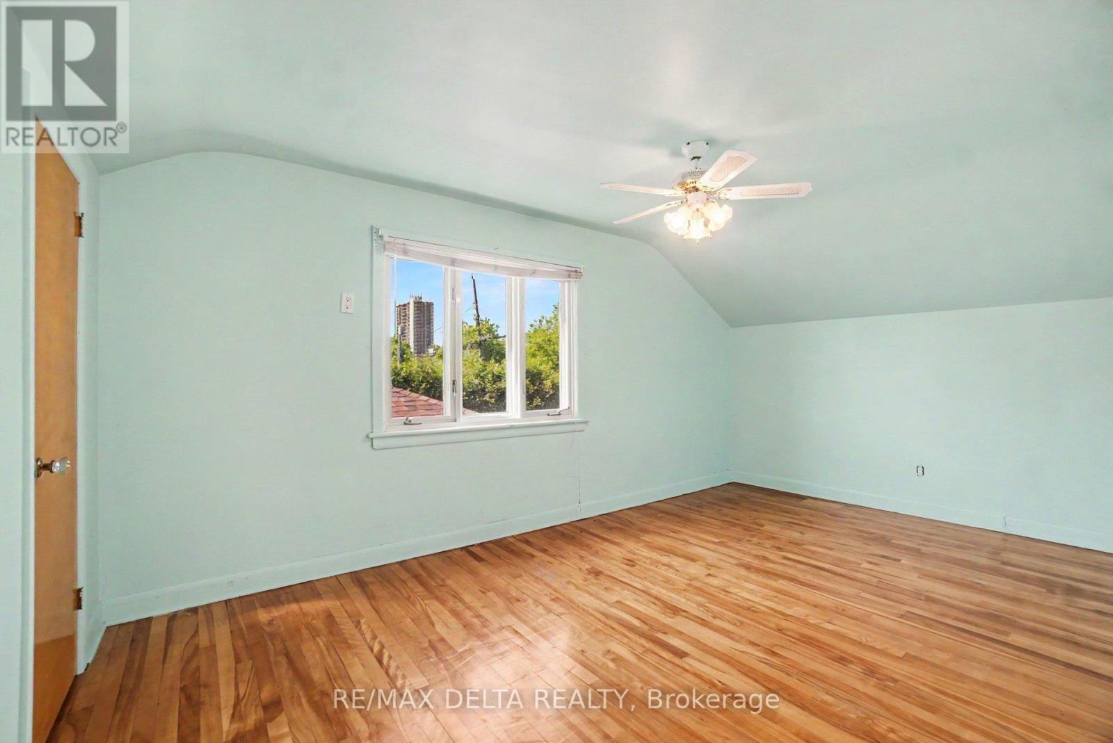 352 LACASSE AVENUE - 25