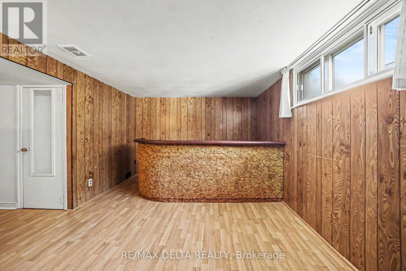 352 LACASSE AVENUE - 36