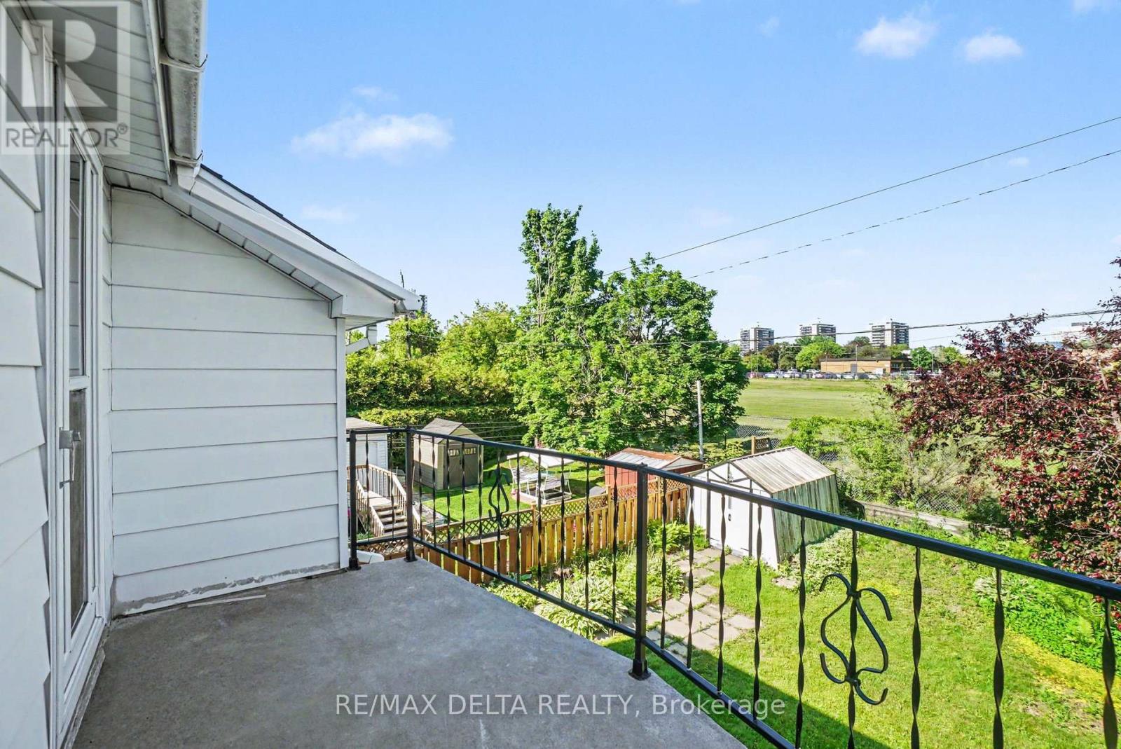 352 LACASSE AVENUE - 44