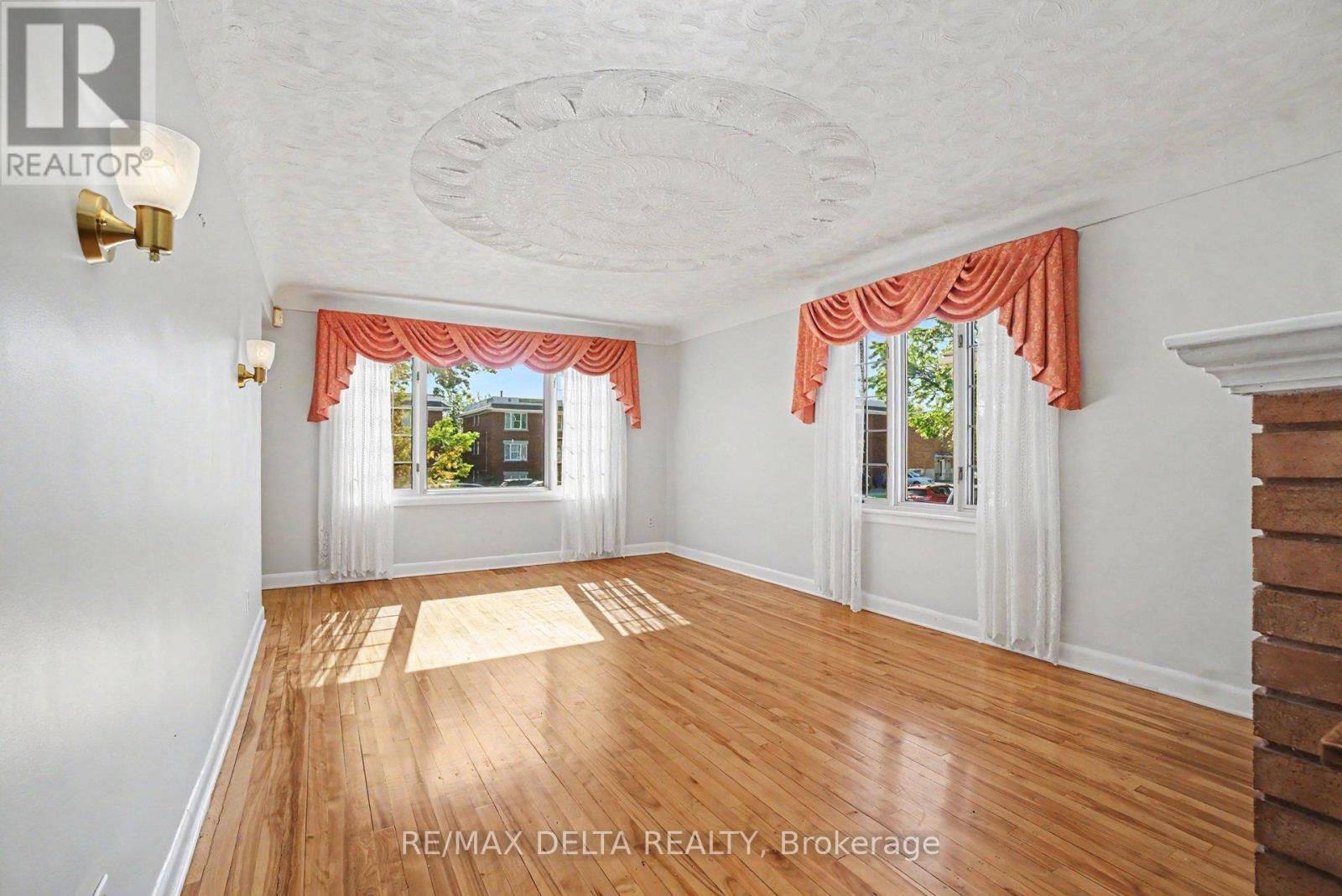 352 LACASSE AVENUE - 6