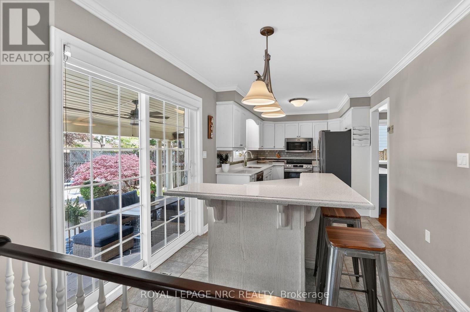 4 BOLGER DRIVE - 11
