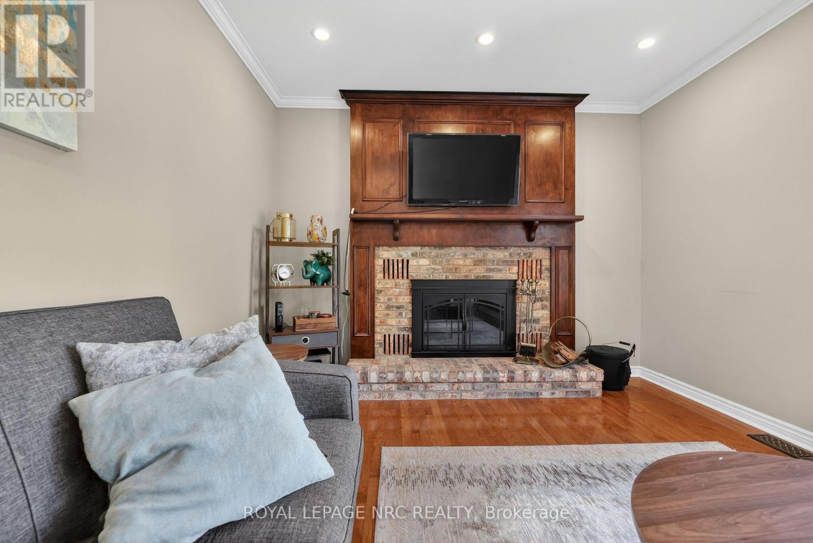 4 BOLGER DRIVE - 15
