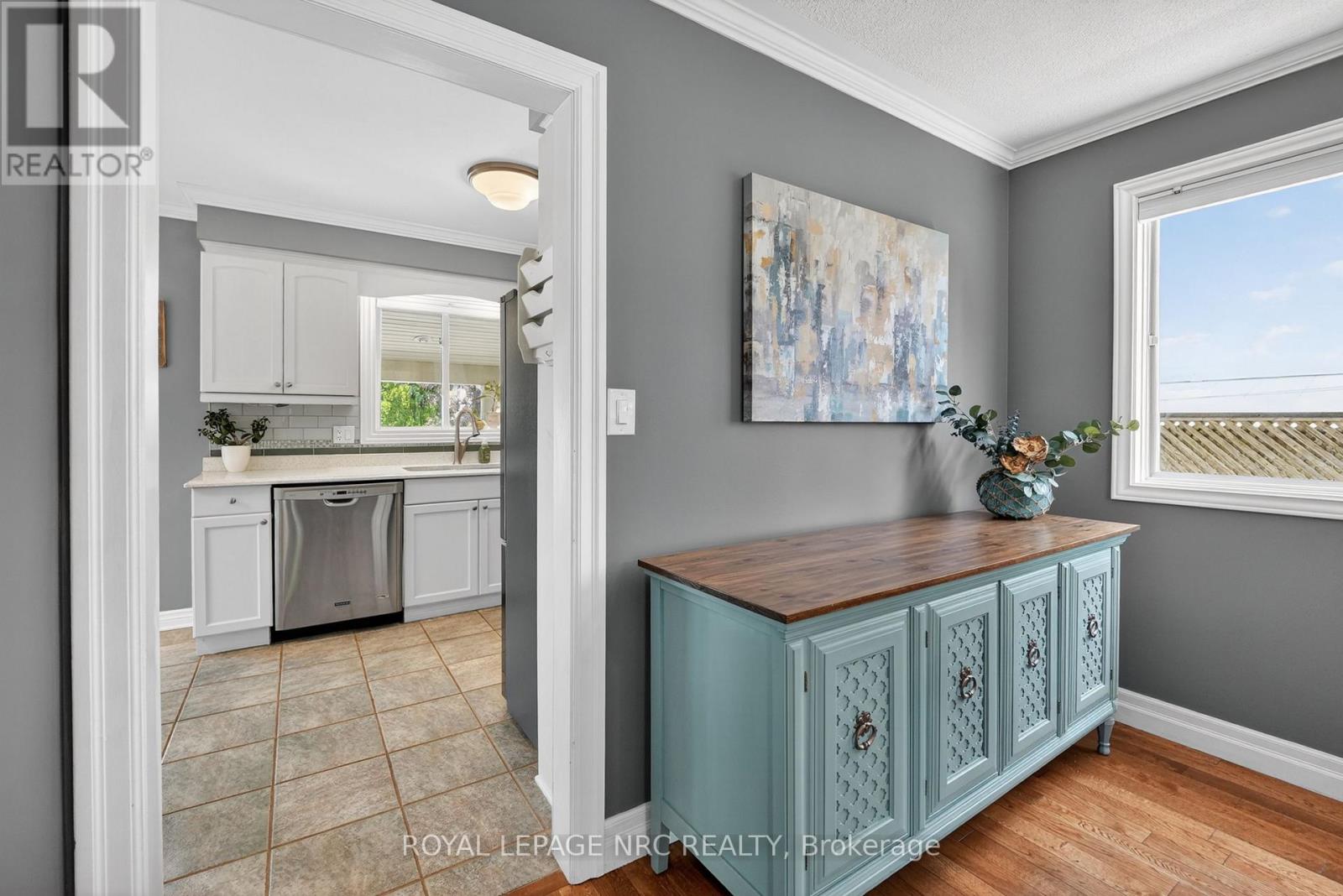 4 BOLGER DRIVE - 7