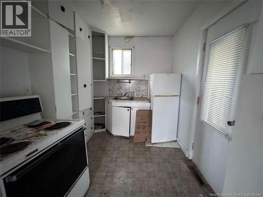 9 Veniot Street - 4