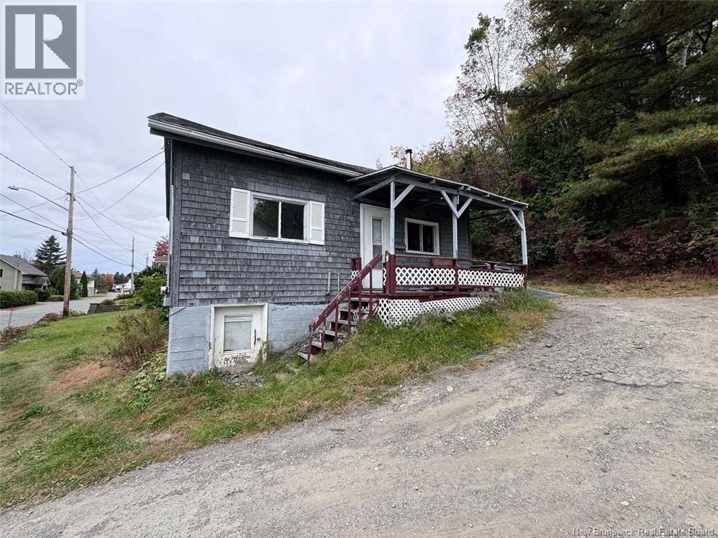 9 Veniot Street - 7