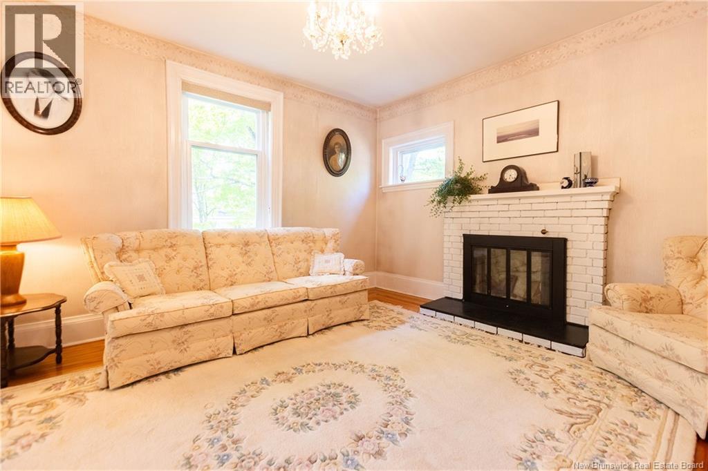 123 Salem Street - 12