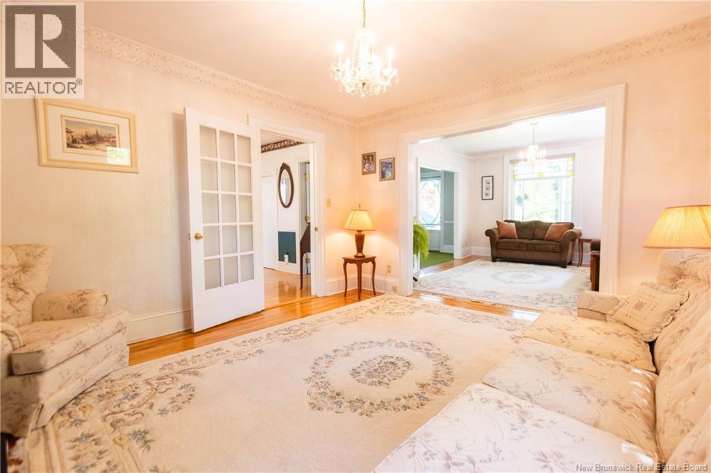 123 Salem Street - 13