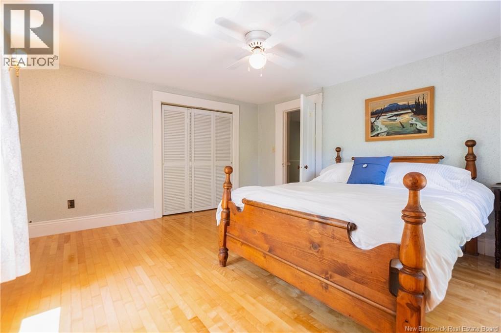 123 Salem Street - 25