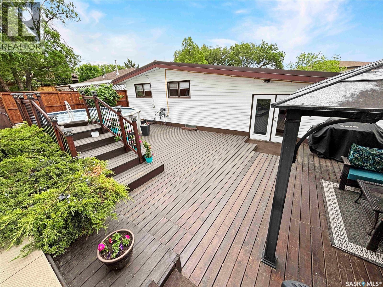 605 O AVENUE N - 22