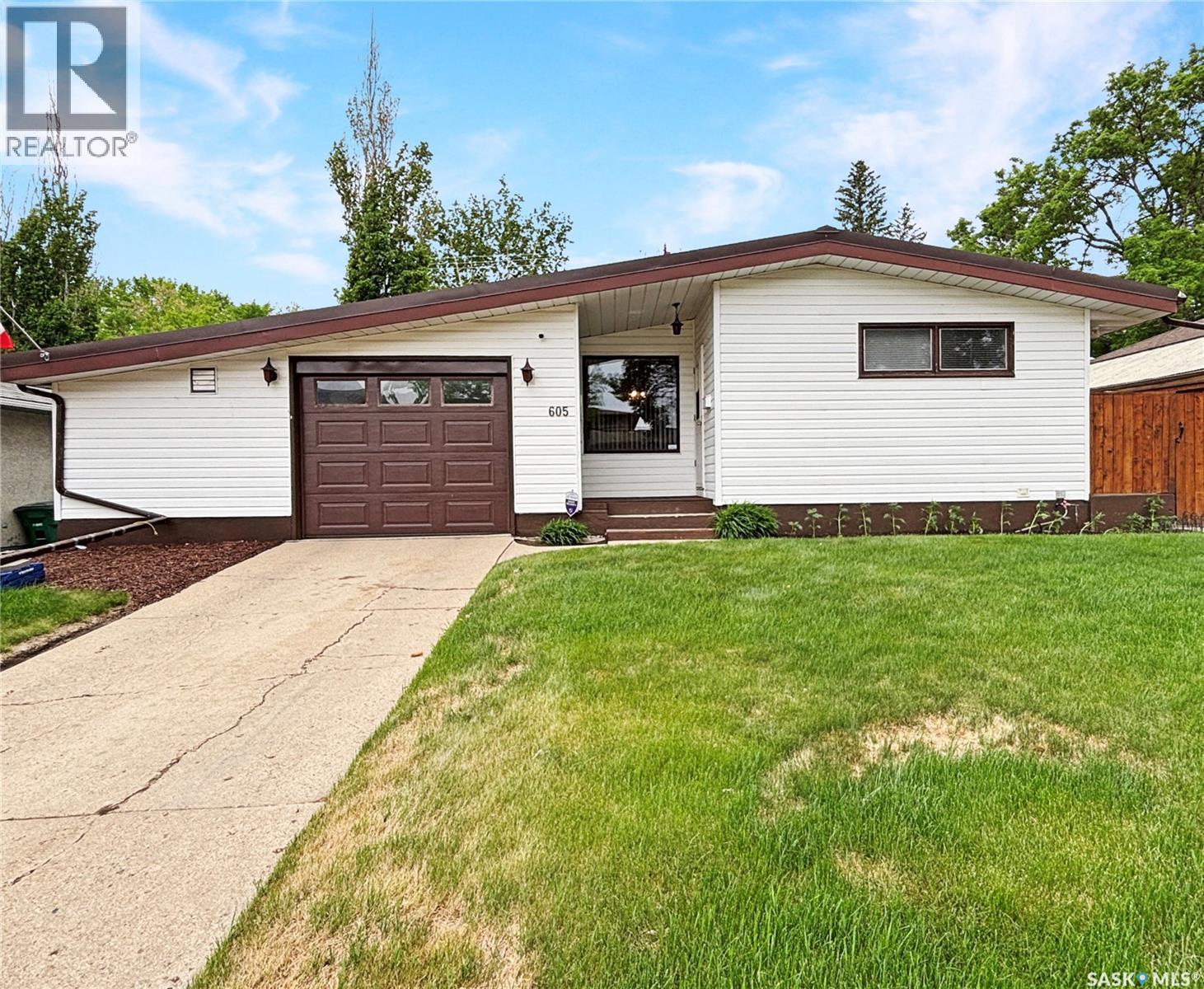 605 O AVENUE N - 1