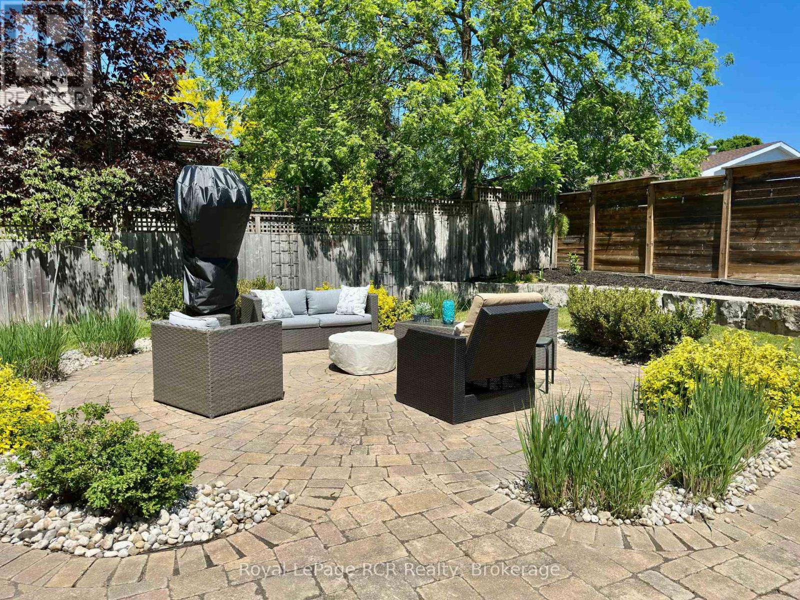 241 4TH STREET CRESCENT - 9