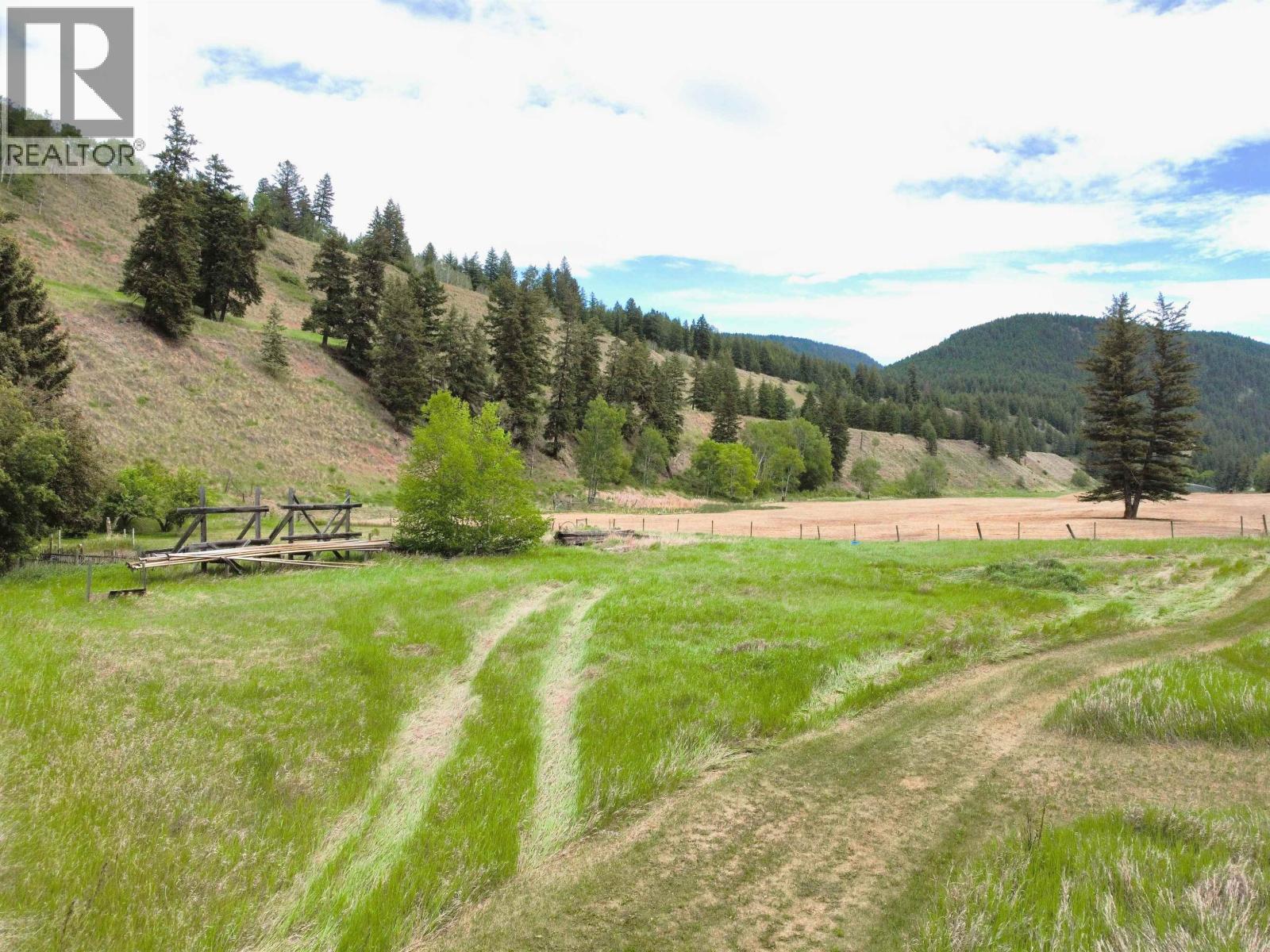 6669 SODA CREEK-MACALISTER ROAD - 24