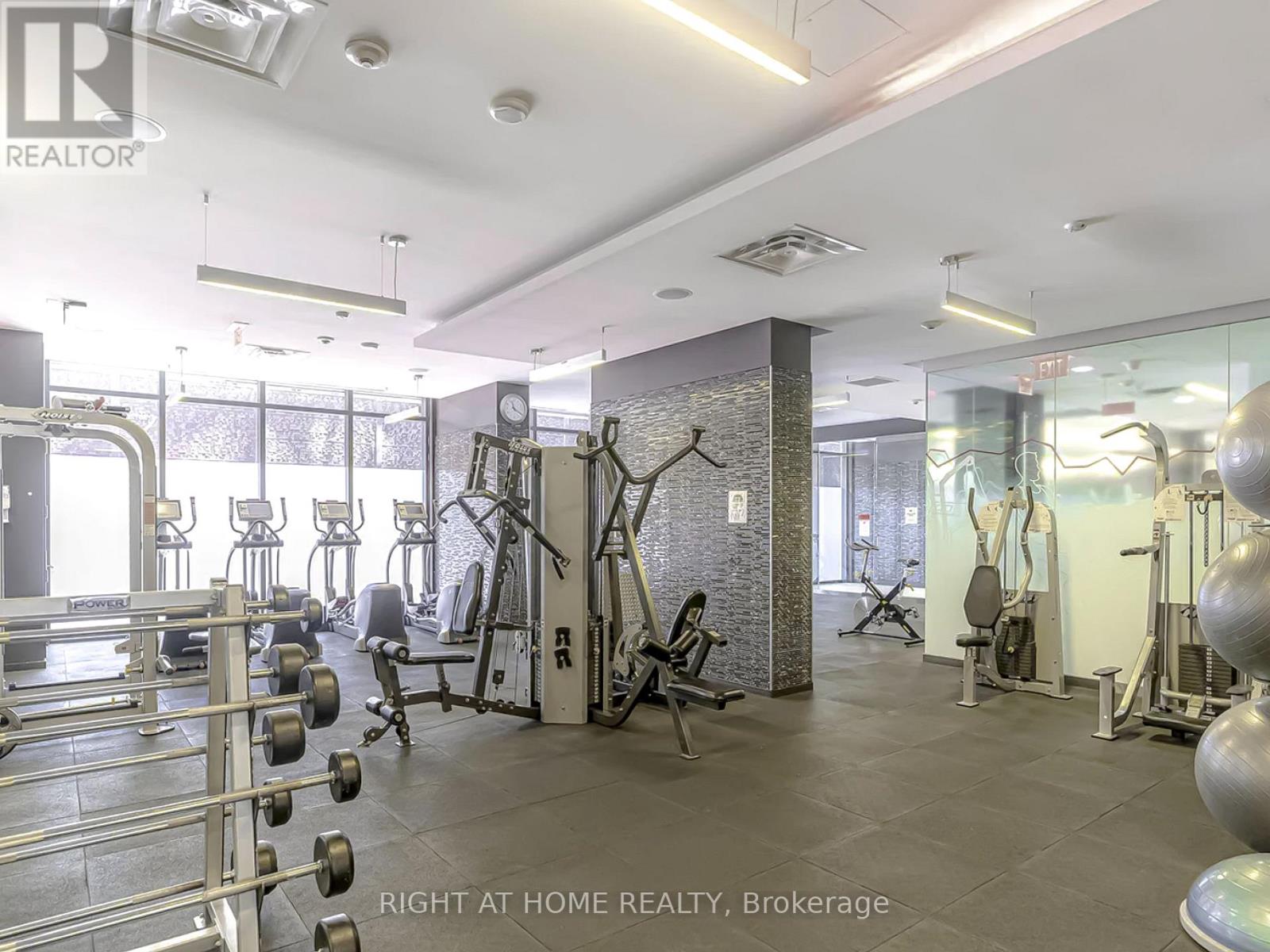 #1232 560 FRONT STREET W - 27
