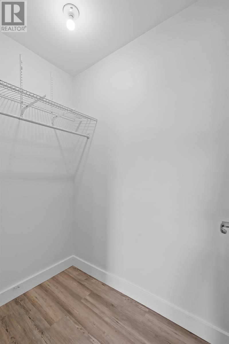 305 JENNIFER Street - 14