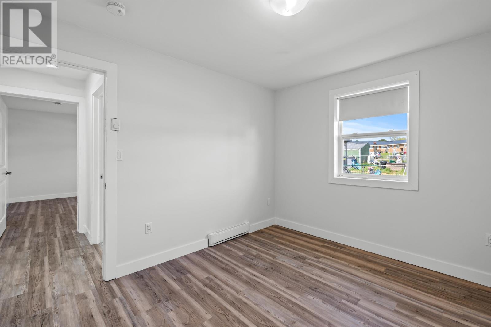 305 JENNIFER Street - 17
