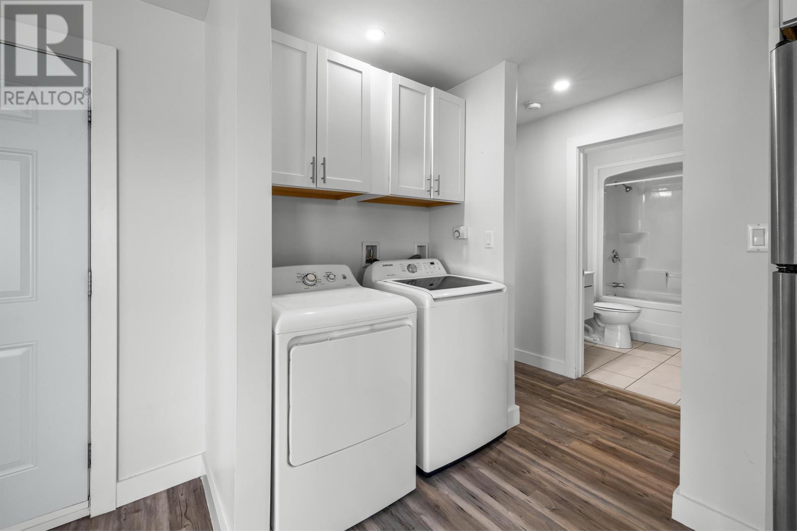 305 JENNIFER Street - 18