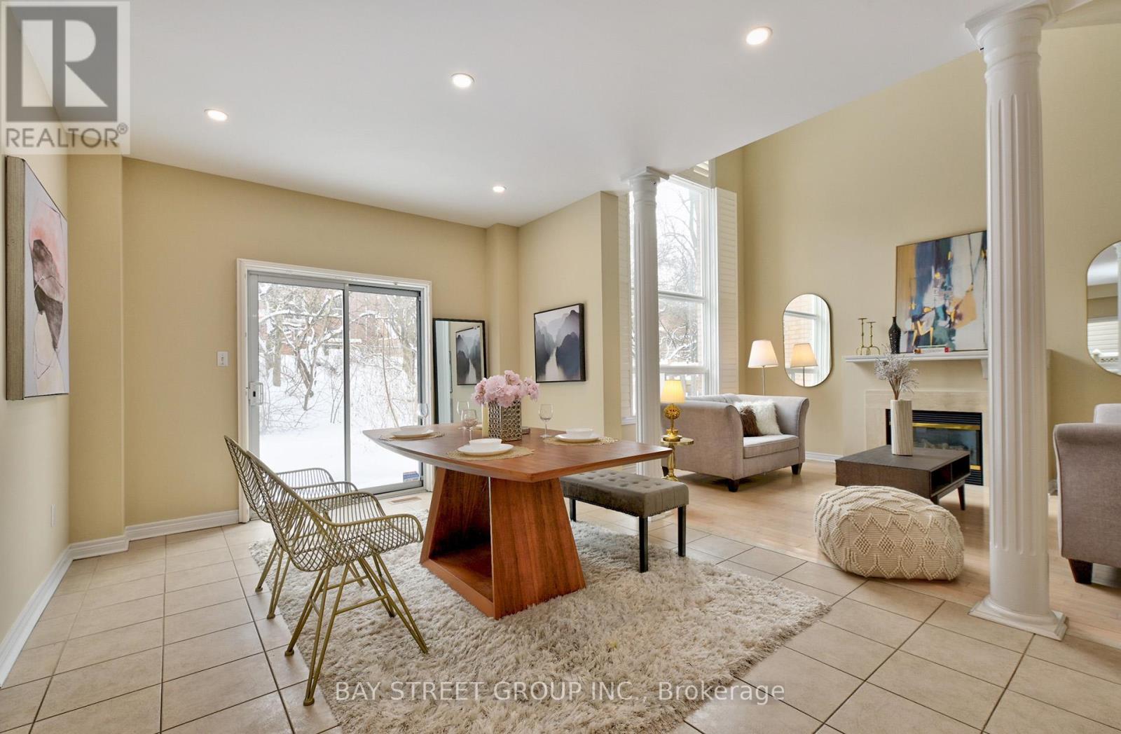 43 ENGLISH OAK DRIVE - 9