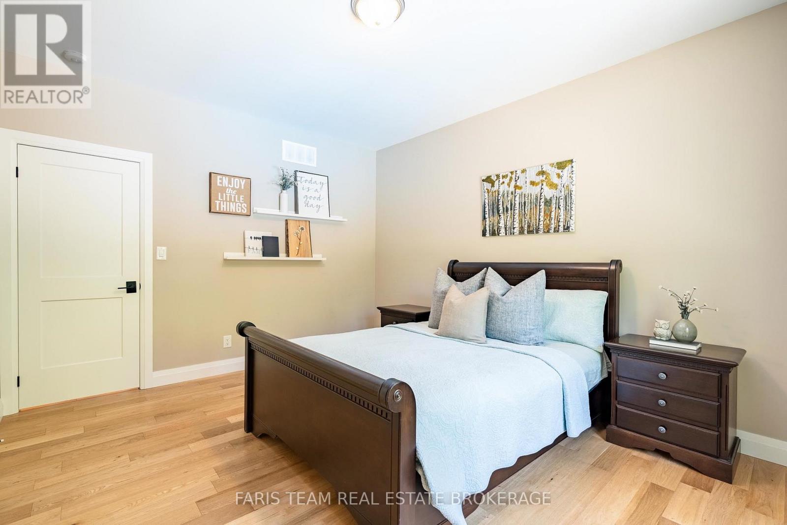 44 BACHLY AVENUE - 19