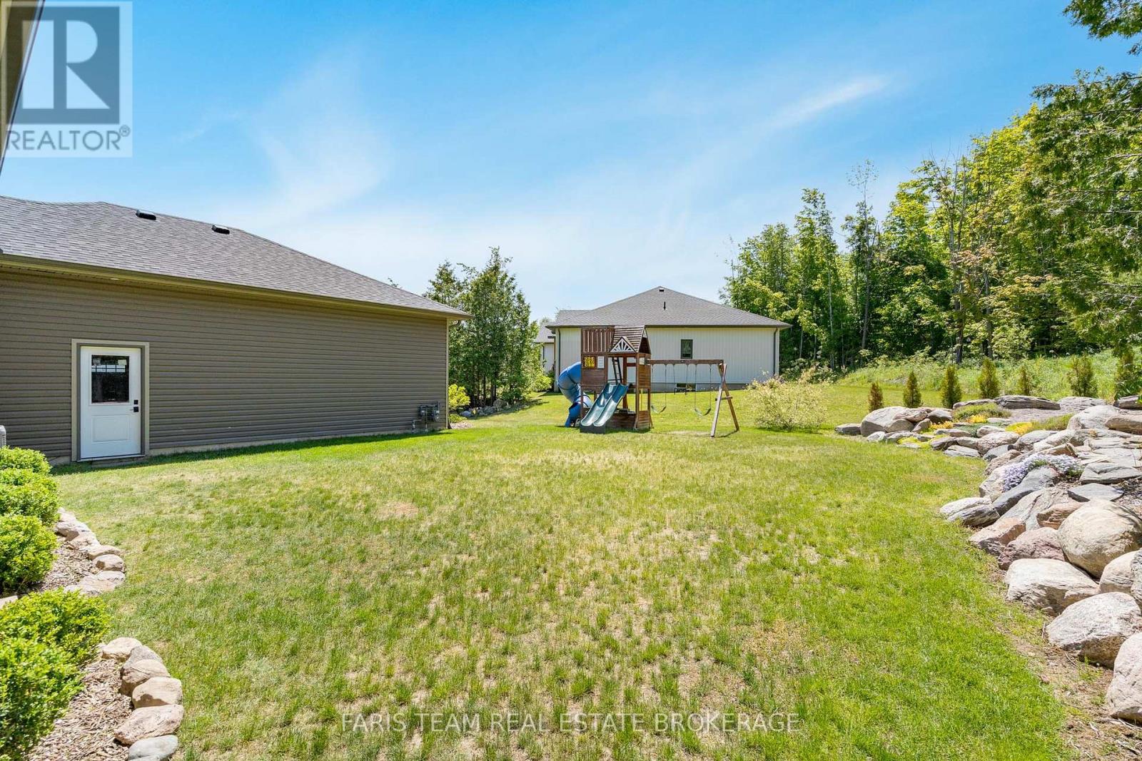 44 BACHLY AVENUE - 32