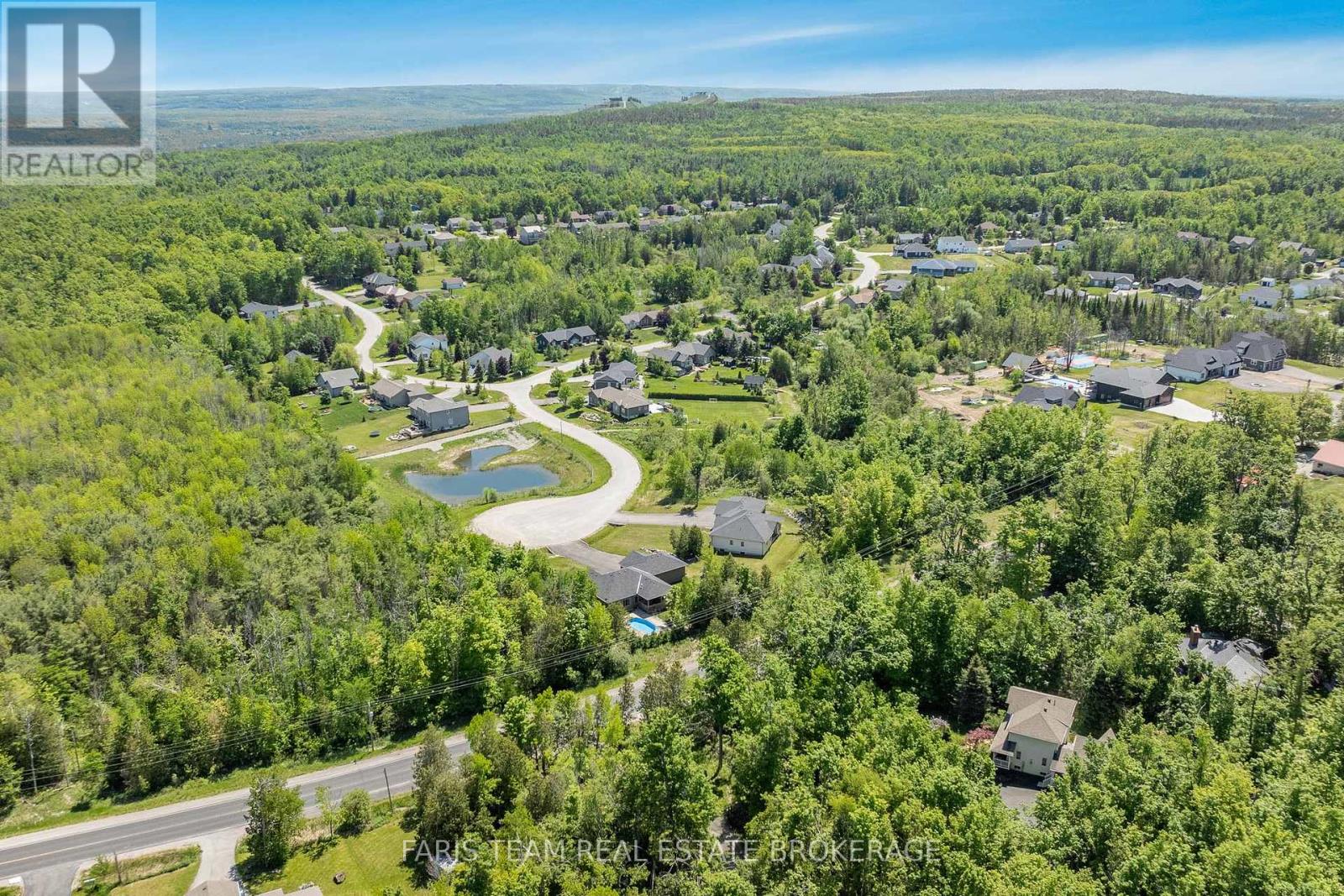 44 BACHLY AVENUE - 39