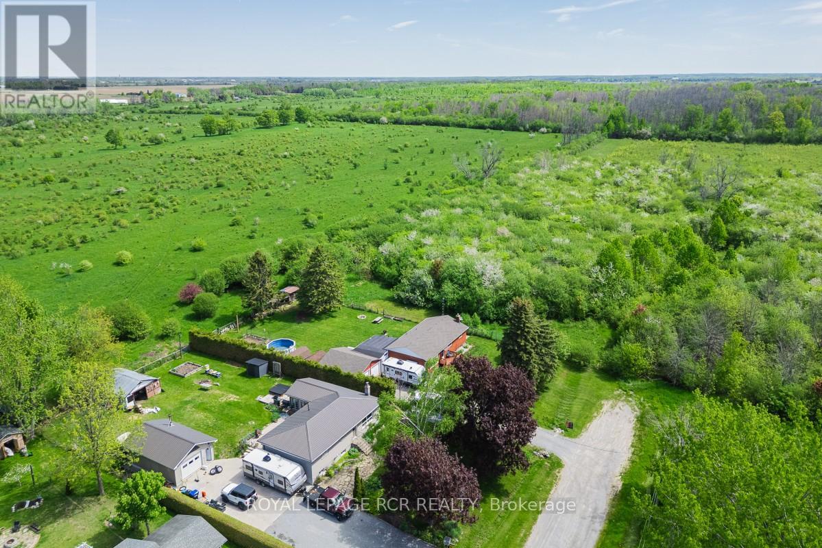 2872 SUNSET DRIVE - 35