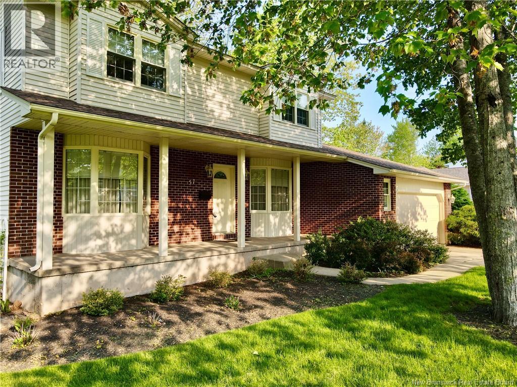 57 Fairway Boulevard - Image 2