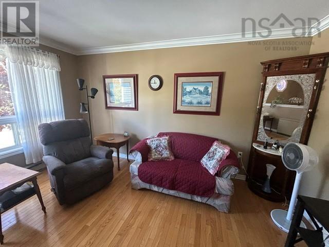 54 Martha Avenue - 17