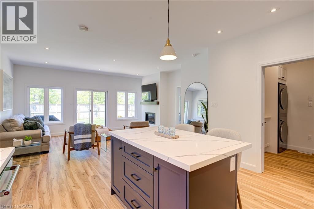 39 BEACHWALK Crescent - 10
