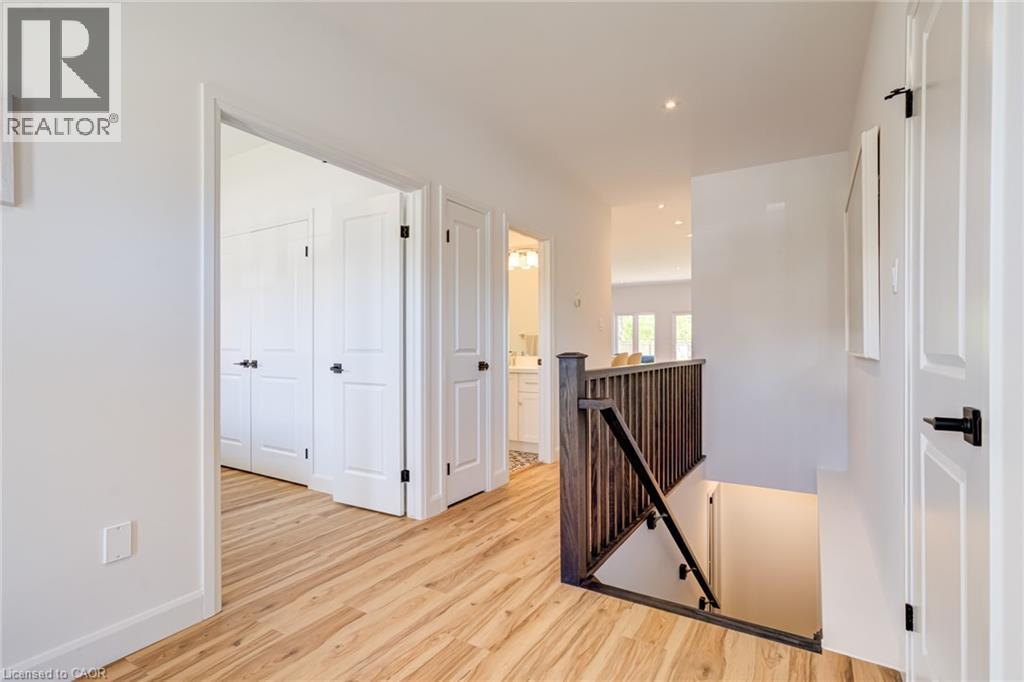 39 BEACHWALK Crescent - 5