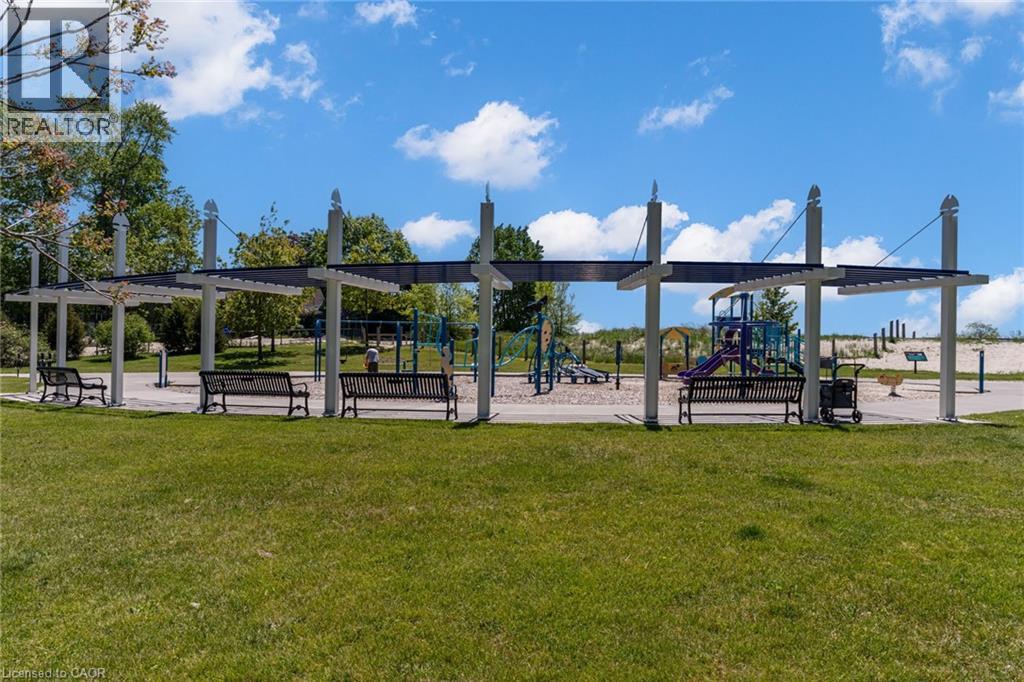 39 BEACHWALK Crescent - 42