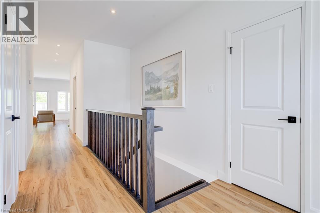 39 BEACHWALK Crescent - 26