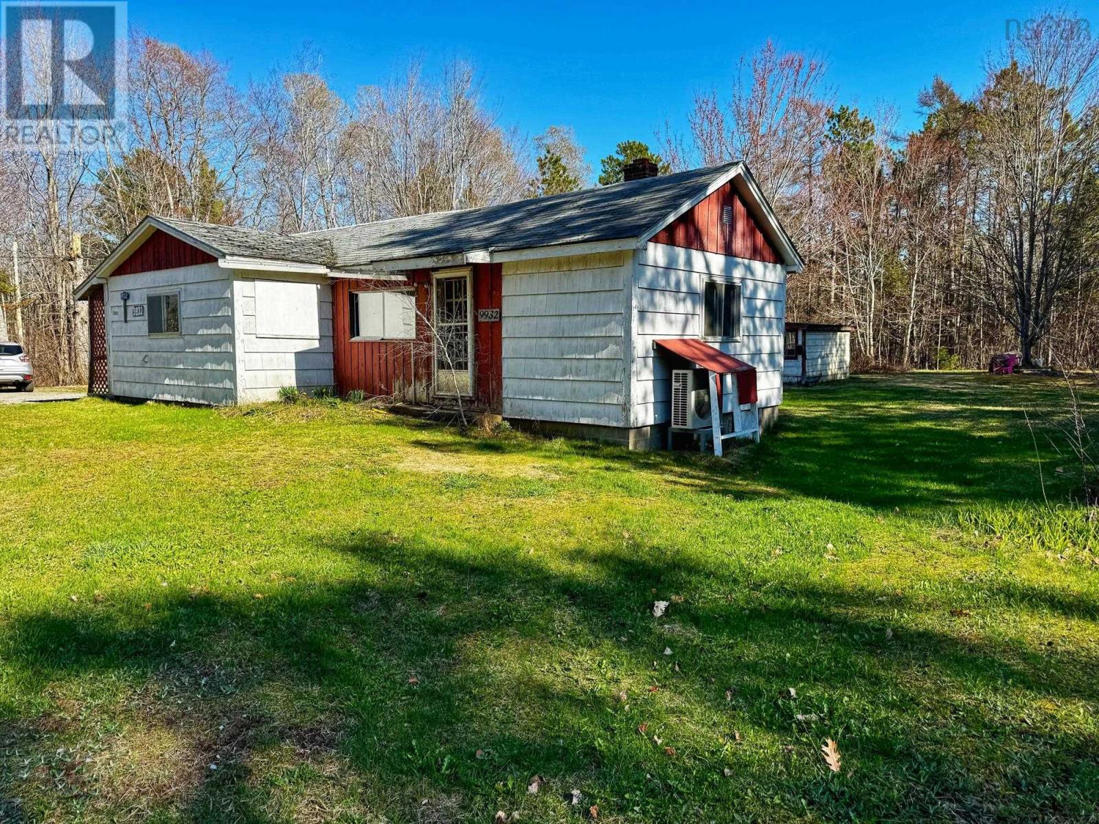 9932 Highway 201 - 2