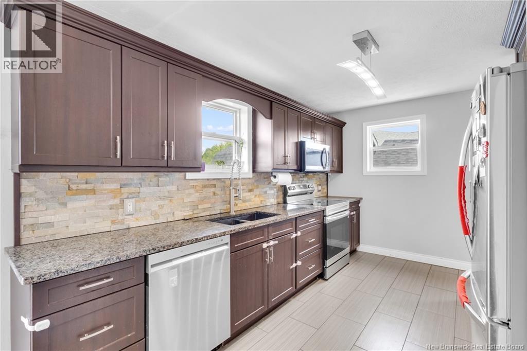 818 Waasis Road - 15
