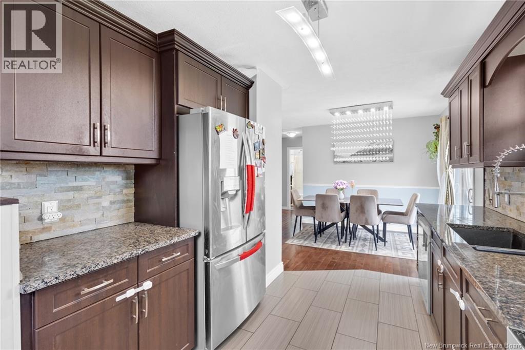 818 Waasis Road - 17
