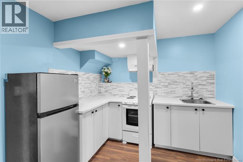 818 Waasis Road - 29