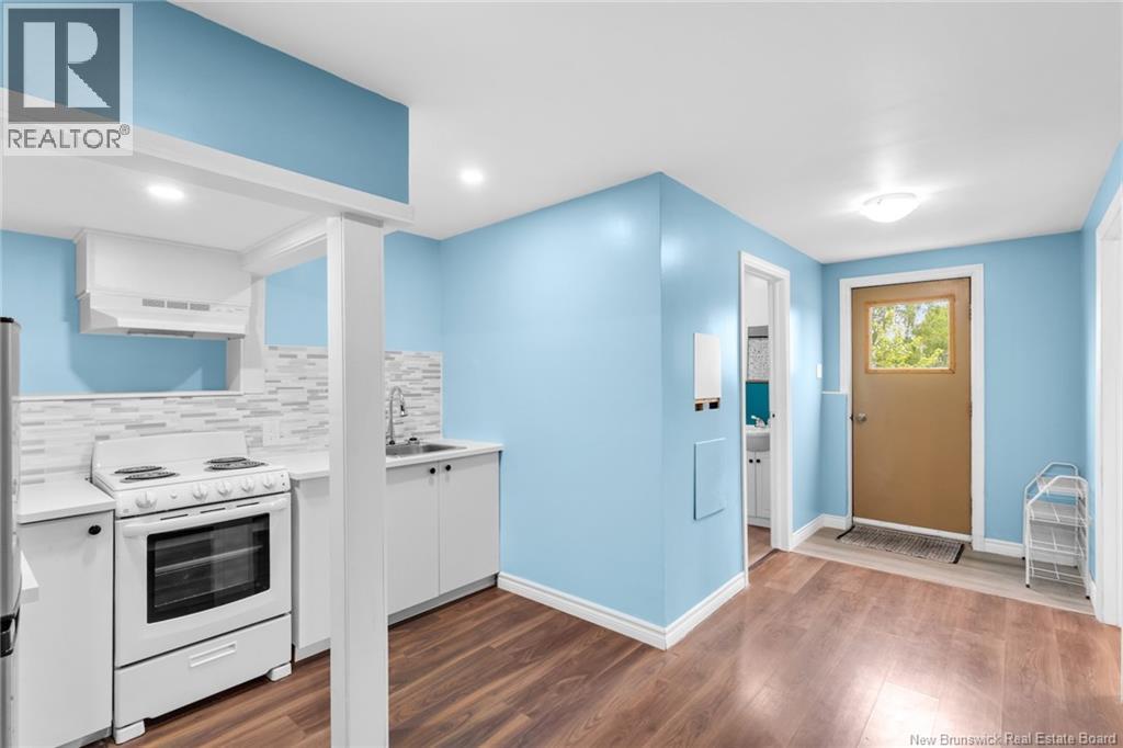 818 Waasis Road - 30