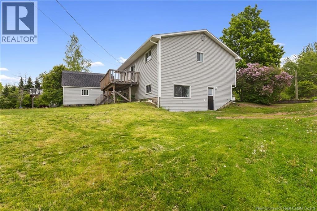 818 Waasis Road - 36