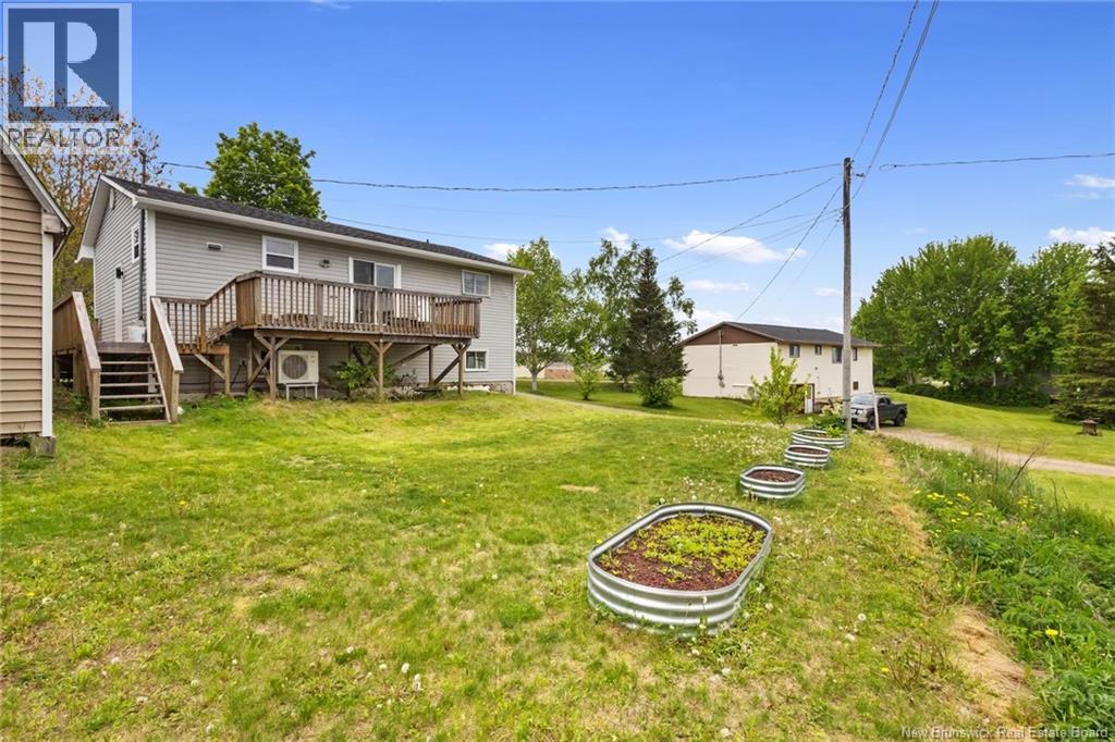 818 Waasis Road - 38