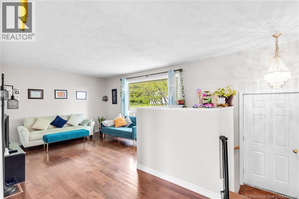 818 Waasis Road - 5