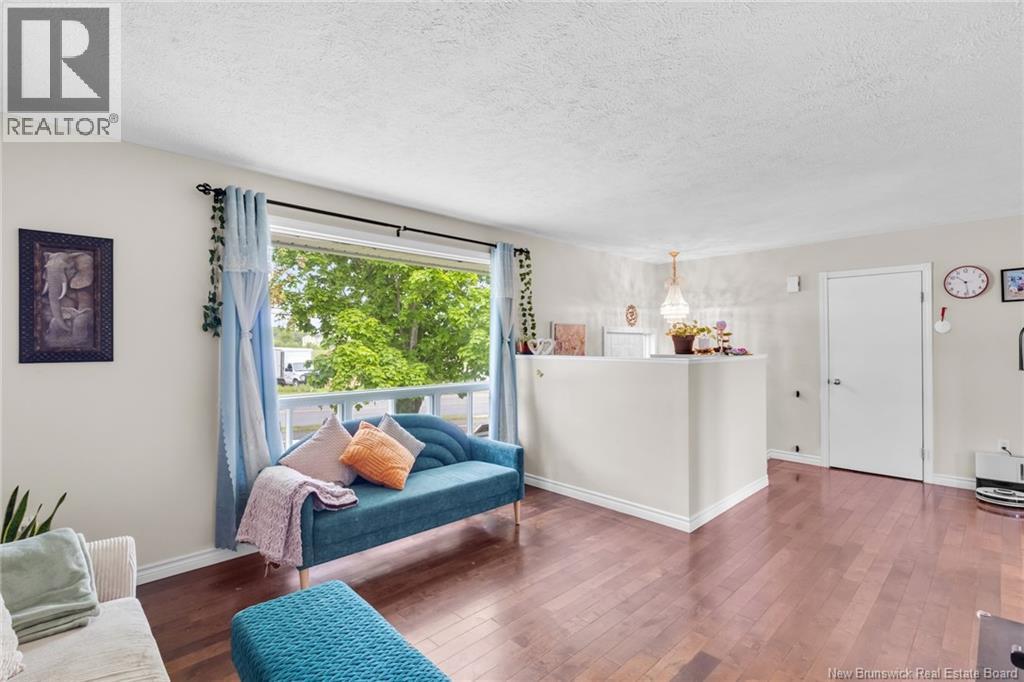 818 Waasis Road - 9