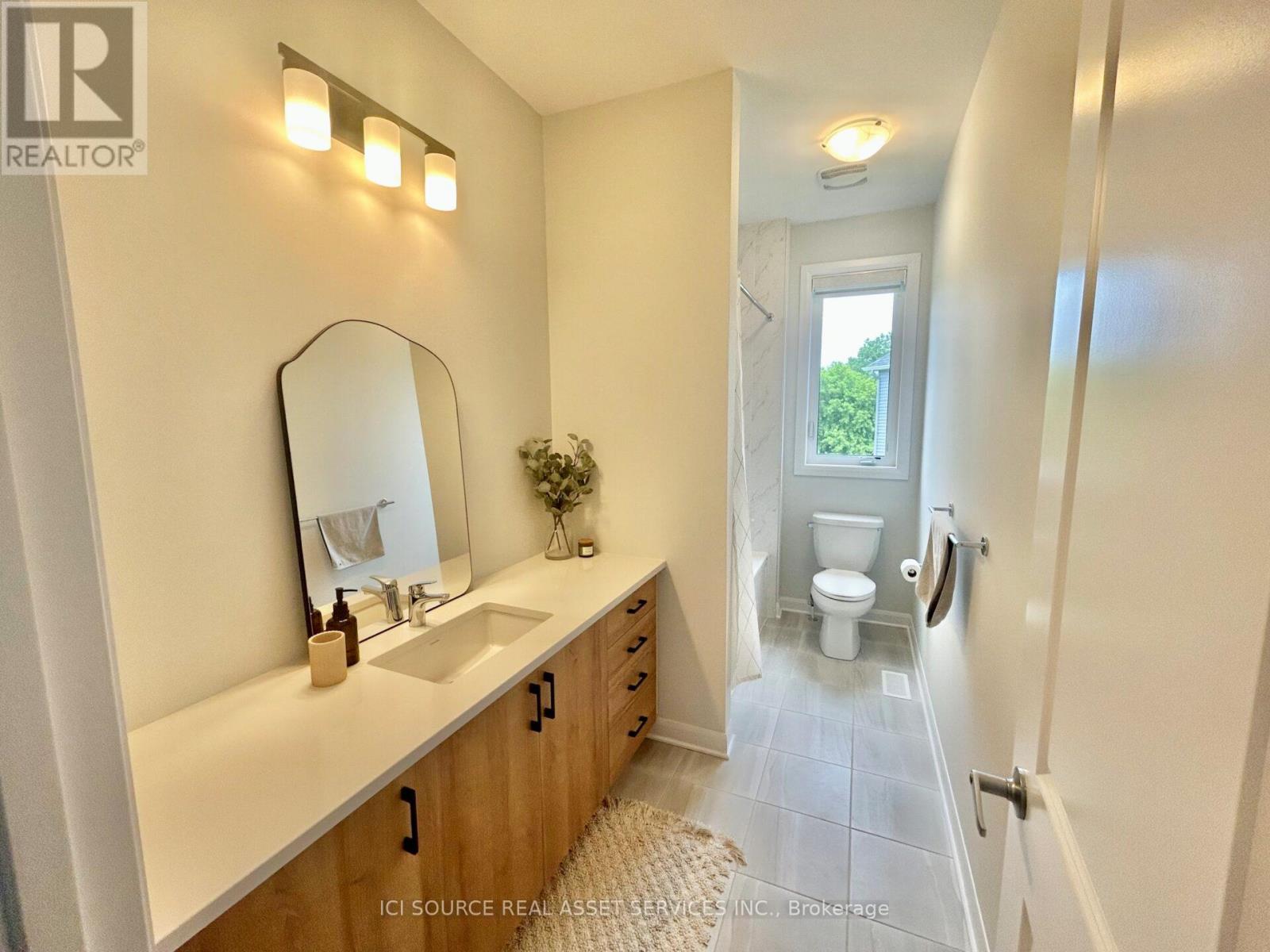 128 D'ARLEUX PLACE - 34