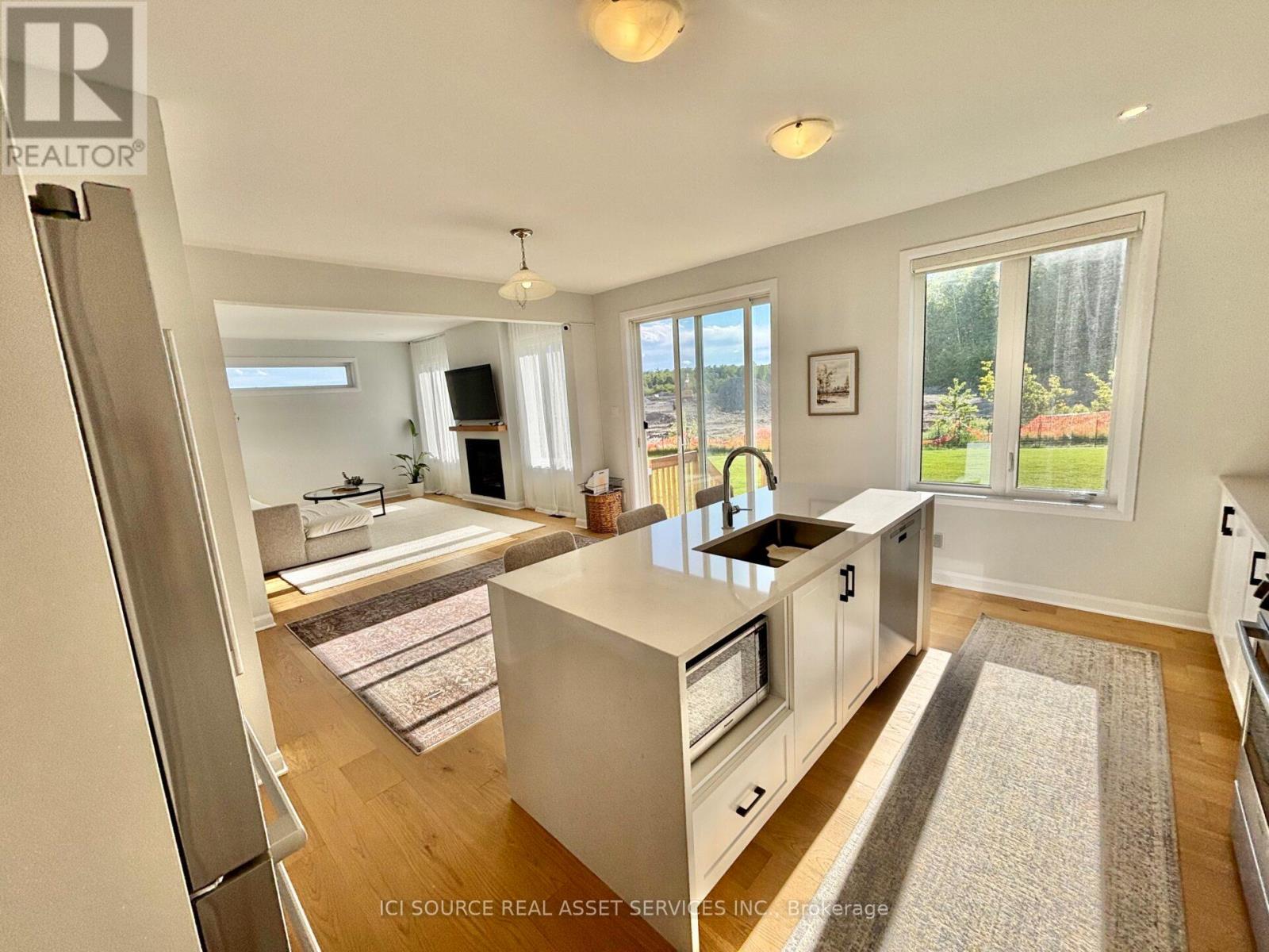 128 D'ARLEUX PLACE - 9
