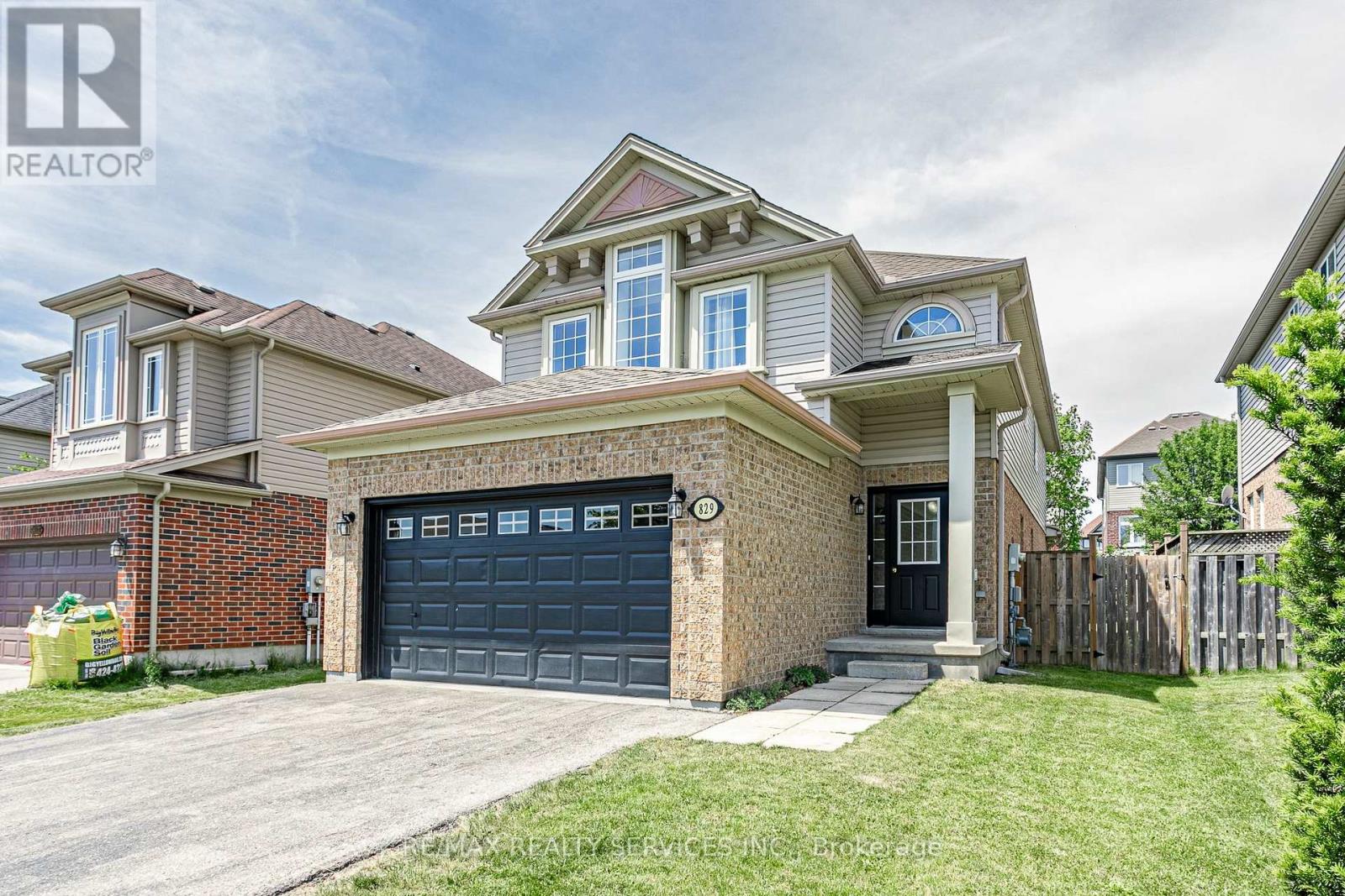 829 OAKCROSSING ROAD - 2