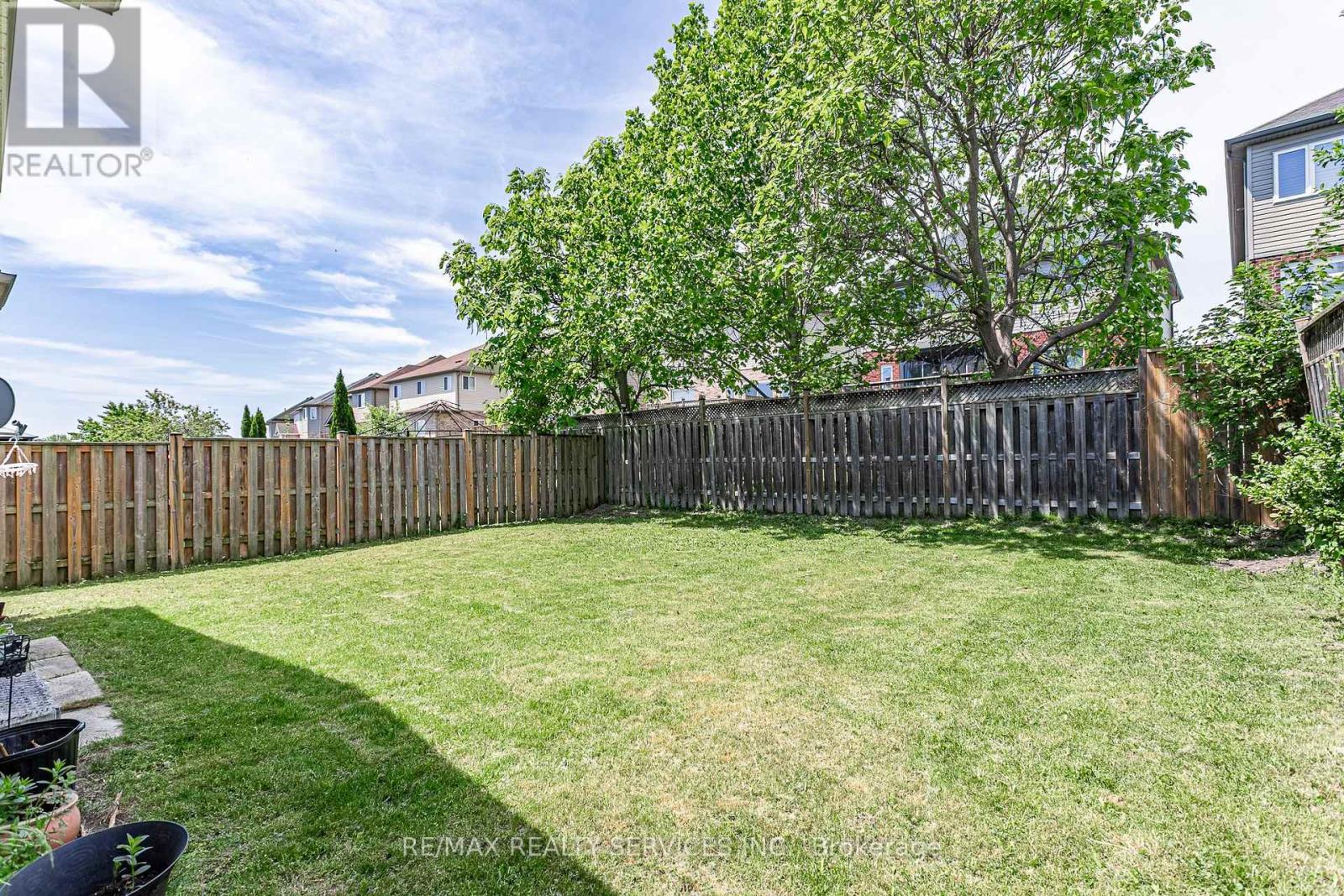 829 OAKCROSSING ROAD - 44