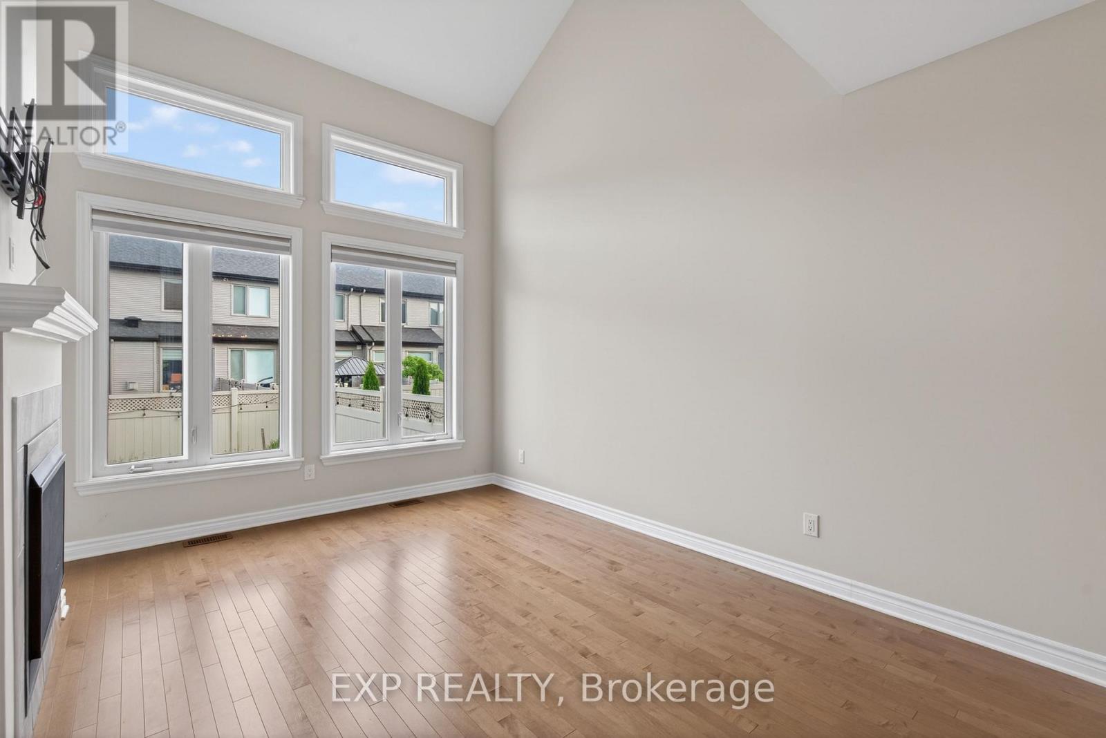 3 Bed, 3 Bath House for Rent in Ottawa – 322 RAINROCK CRESCENT, Ottawa – MLS# X13246464 - Image 11