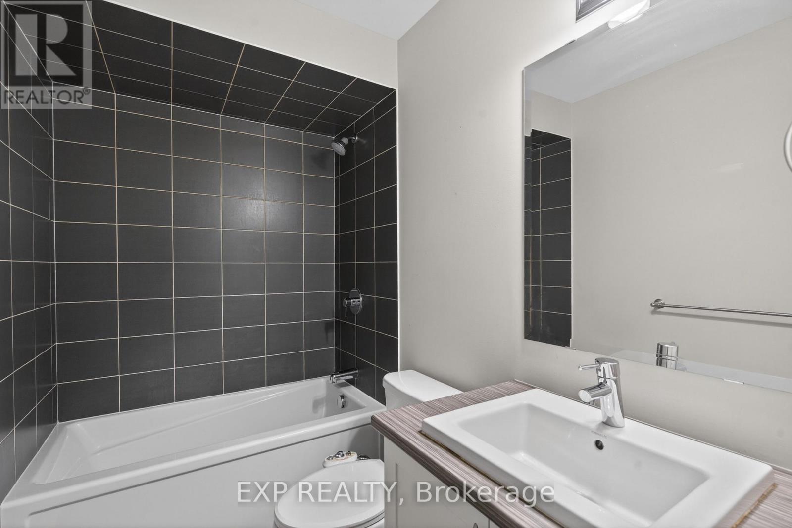 3 Bed, 3 Bath House for Rent in Ottawa – 322 RAINROCK CRESCENT, Ottawa – MLS# X13246464 - Image 4