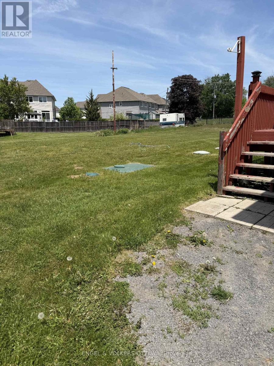 1 Bed, 1 Bath House for Rent in Ottawa – B – 1199 OLD MONTREAL ROAD, Ottawa – MLS# X13246490 - Image 24