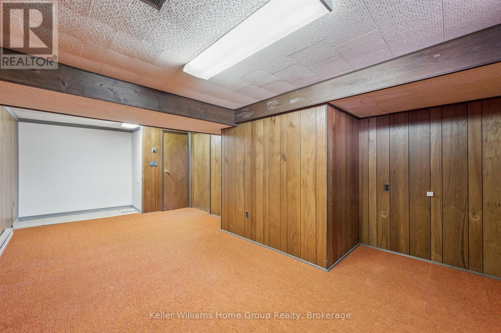 145 FORFAR STREET E - 32